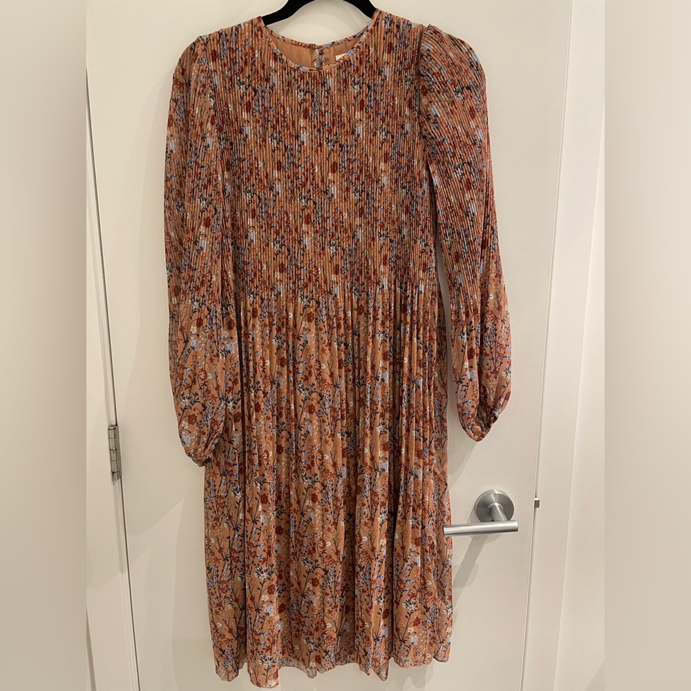 Aritzia daydreamer midi dress